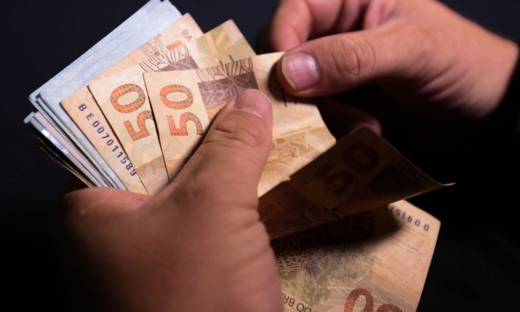 Imagem Ilustrando a Notícia: Empresas podem pedir aumento de carência para pagar Pronampe
