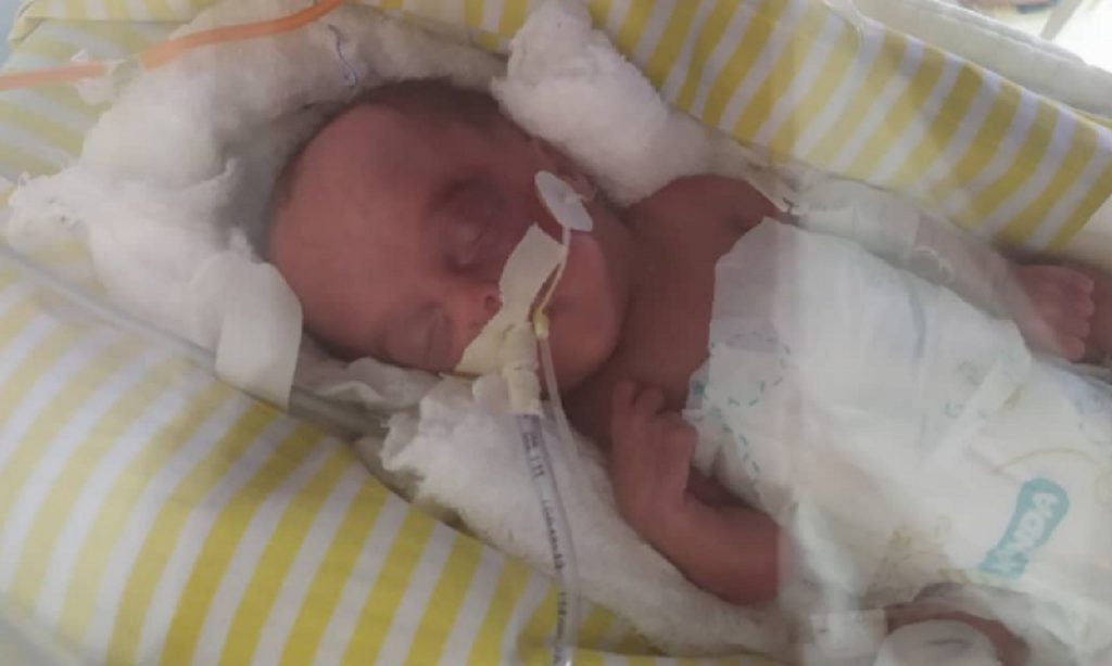 Imagem Ilustrando a Notícia: Bebê fica quase 10 dias à espera de vaga para cirurgia em Goiânia