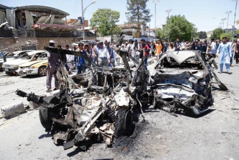 Imagem Ilustrando a Notícia: Atentado em Cabul mata pelo menos 80 e fere 350
