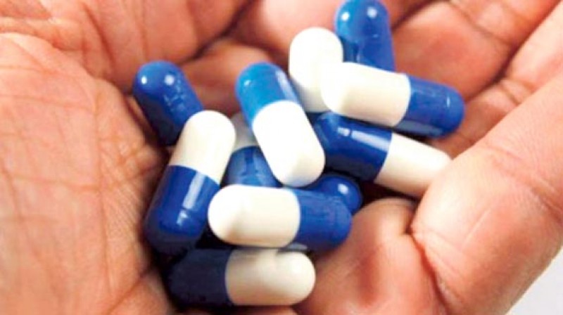 Imagem Ilustrando a Notícia: Comissão do Senado aprova liberação da pílula do câncer sem registro na Anvisa