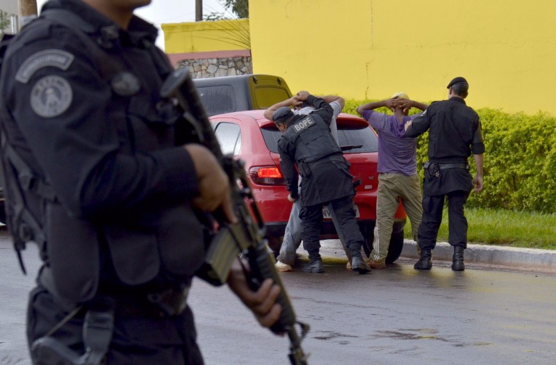 Imagem Ilustrando a Notícia: Forças de segurança prendem 1.973 suspeitos em 22 dias no Estado