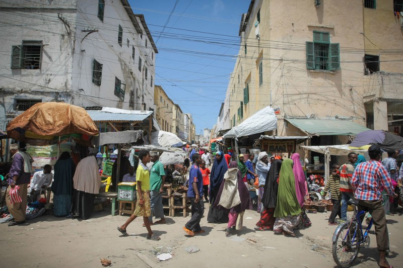 Imagem Ilustrando a Notícia: Ataque de homem-bomba deixa pelo menos 13 mortos e 15 feridos na Somália