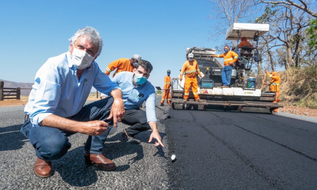 Imagem Ilustrando a Notícia: Até 2022: Governo de Goiás irá executar obras em 1,6 mil km de rodovias