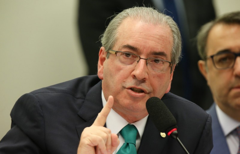 Imagem Ilustrando a Notícia: Eduardo Cunha renuncia à presidência da Câmara dos Deputados