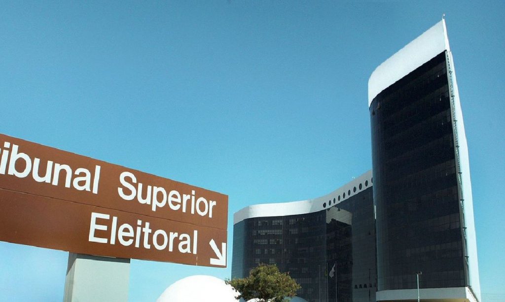 Imagem Ilustrando a Notícia: Eleitor tem 60 dias para justificar ausência em votação