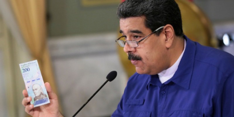 Imagem Ilustrando a Notícia: Maduro  ‘reconhece’  crise econômica