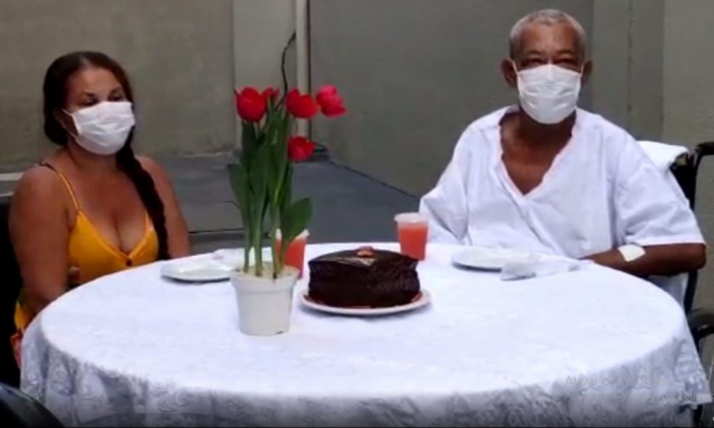 Imagem Ilustrando a Notícia: Paciente comemora Dia dos Namorados com esposa em hospital de Goiânia