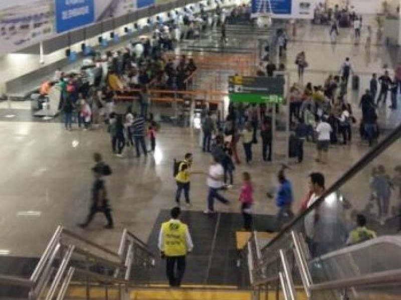 Imagem Ilustrando a Notícia: Procon Goiás realiza fiscalização no aeroporto de Goiânia na manhã de hoje