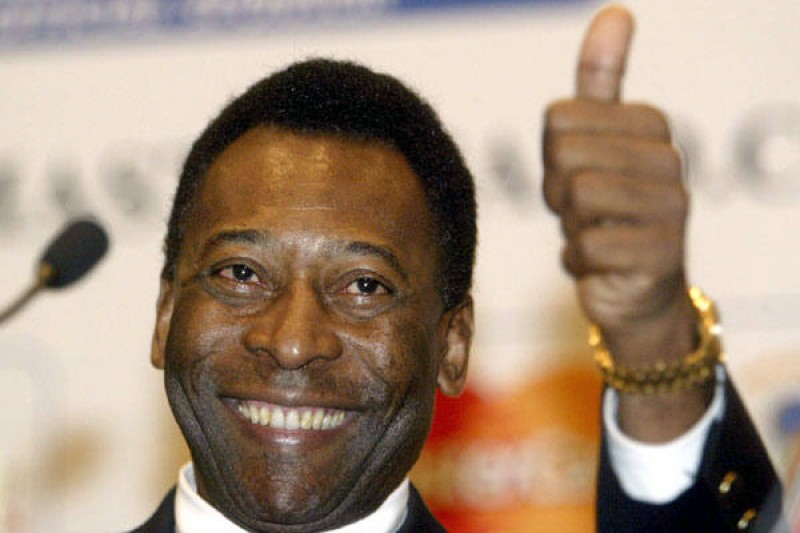 Imagem Ilustrando a Notícia: Pelé sonha em acender a pira olímpica