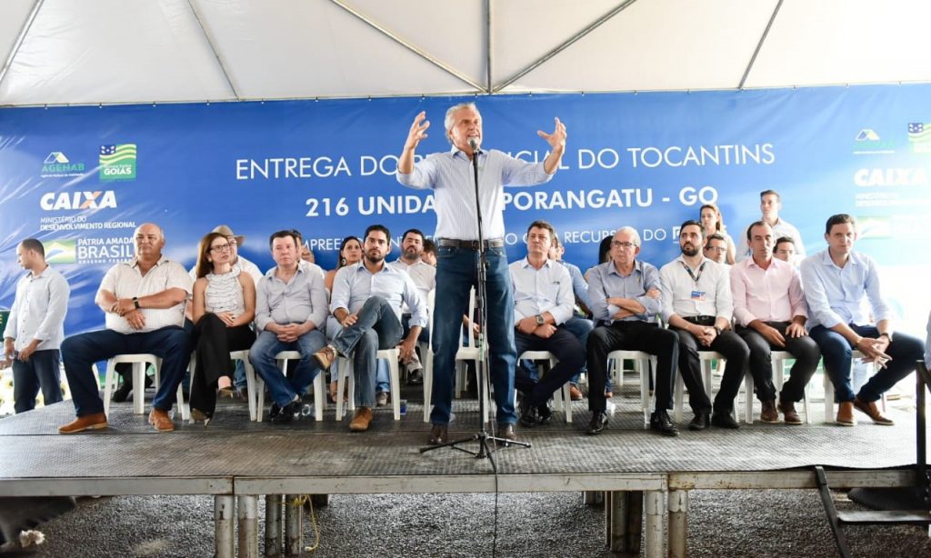 Imagem Ilustrando a Notícia: Governo de Goiás entrega mais de 200 unidades habitacionais, em Porangatu