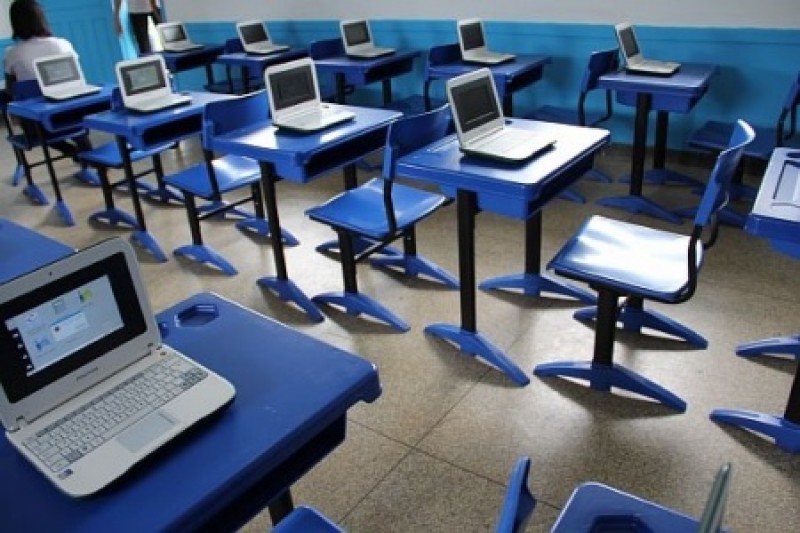 Imagem Ilustrando a Notícia: 73% dos professores propõem atividades com uso da internet no país