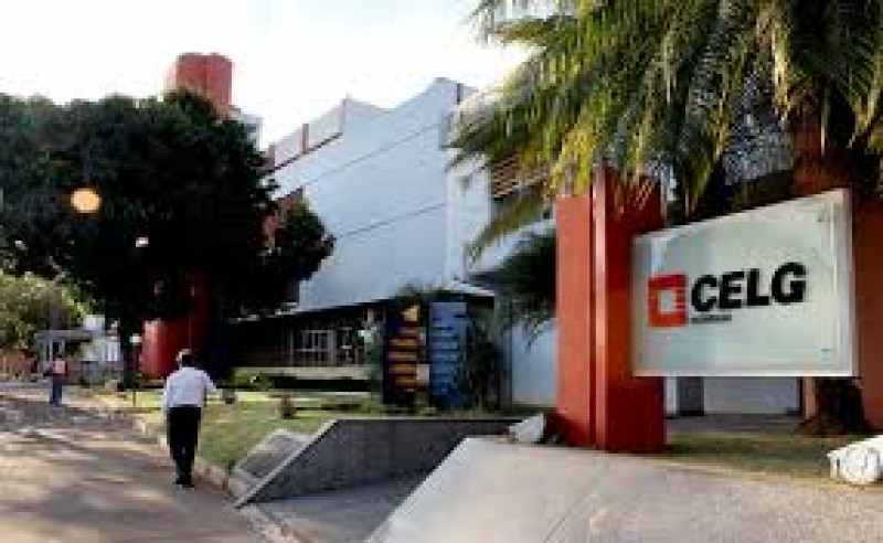 Imagem Ilustrando a Notícia: Governo de Goiás e diretores da Enel assinam privatização da Celg