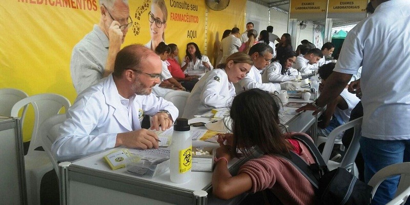 Imagem Ilustrando a Notícia: Farmacêuticos levam serviços de saúde à Praça Cívica nesta sexta