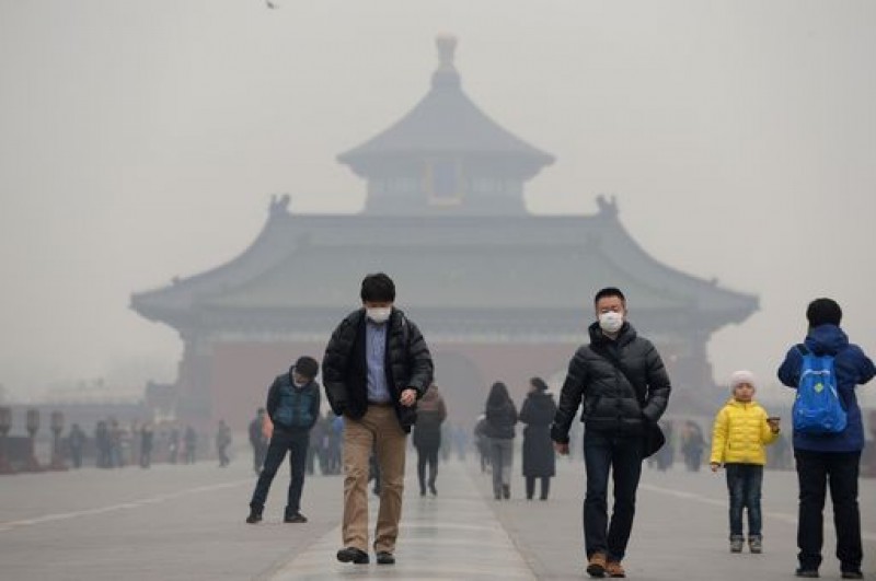 Imagem Ilustrando a Notícia: Tempestade de areia dispara índices de contaminação em Pequim
