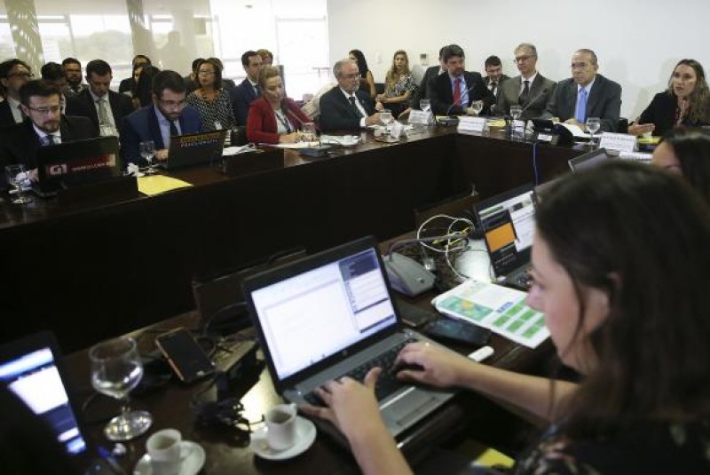 Imagem Ilustrando a Notícia: Padilha diz que o PSDB não integra mais a base aliada do governo