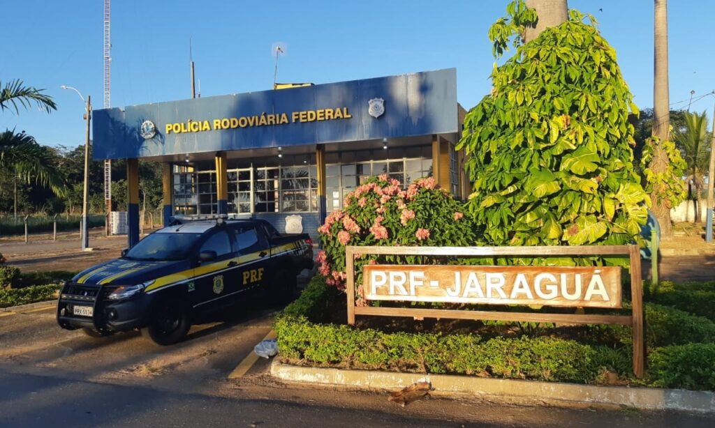 Imagem Ilustrando a Notícia: Motorista de ônibus é preso em Jaraguá por transportar drogas para Tocantins
