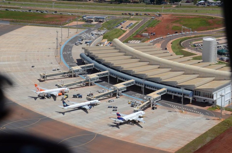 Imagem Ilustrando a Notícia: Governo quer treze aeroportos privatizados