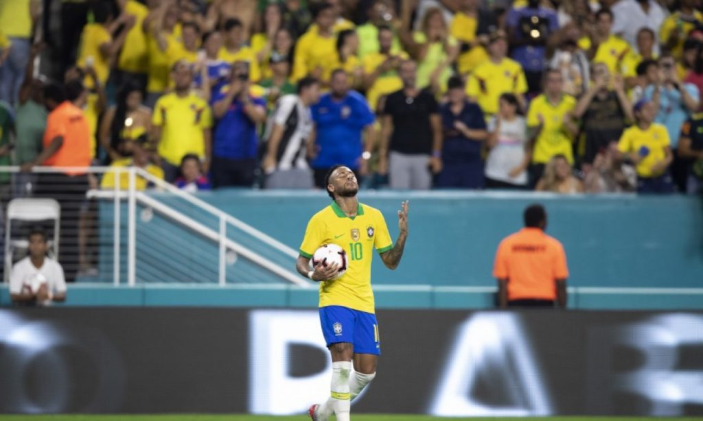 Imagem Ilustrando a Notícia: Seleção Brasileira tem quatro estreantes e Neymar perto dos 100 jogos