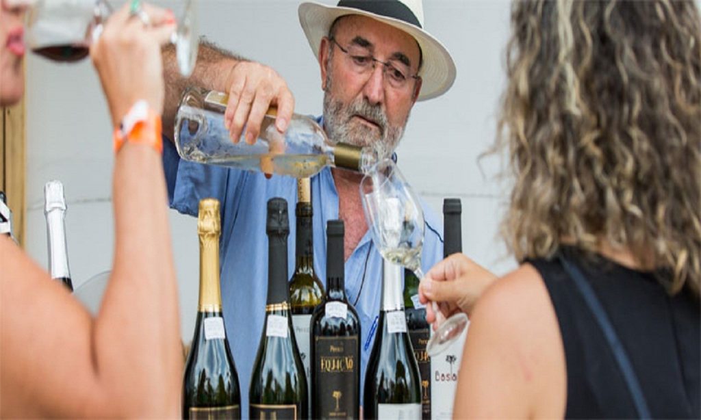 Imagem Ilustrando a Notícia: Festival de vinhos chega pela primeira vez em Goiânia