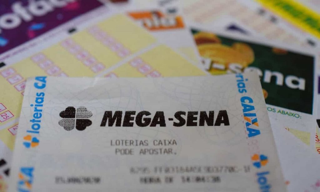 Imagem Ilustrando a Notícia: Mega-Sena sorteia prêmio de R$ 45 milhões nesta quarta-feira (28)