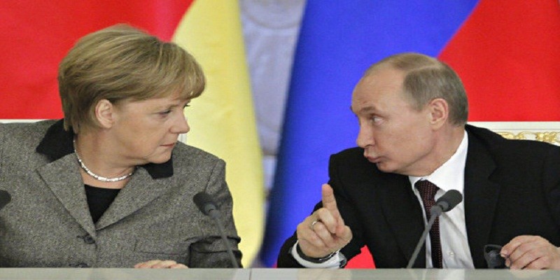 Imagem Ilustrando a Notícia: Putin e Merkel querem manutenção do acordo nuclear com o Irã