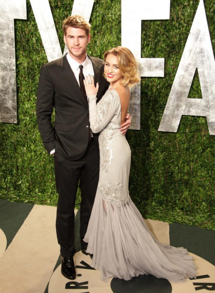 Imagem Ilustrando a Notícia: Miley Cyrus e Liam Hemsworth  vão se casar na Austrália, diz site