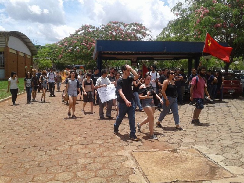 Imagem Ilustrando a Notícia: Estudantes ocupam unidades da UFG