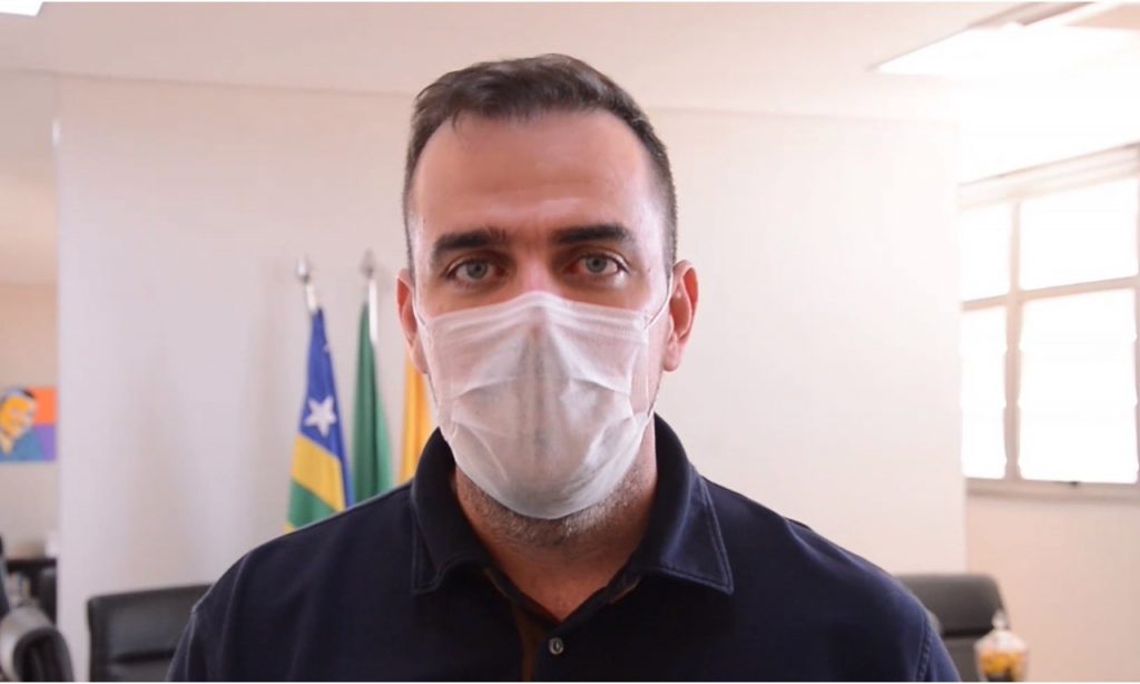 Imagem Ilustrando a Notícia: Internado: prefeito de Aparecida está sem febre e respiração espontânea