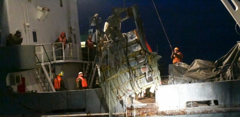 Imagem Ilustrando a Notícia: Rússia encontra caixa-preta de avião que caiu no Mar Negro