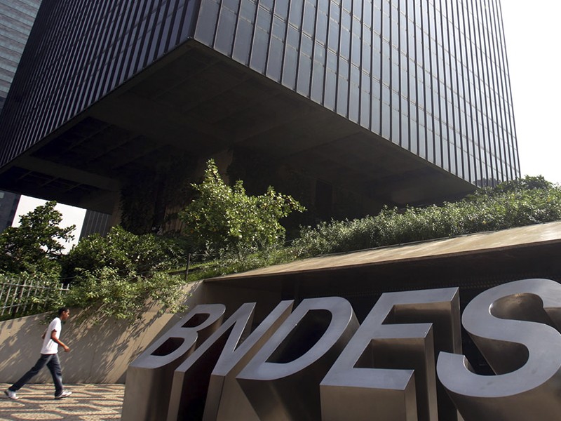 Imagem Ilustrando a Notícia: BNDES vai assinar convênio com Gabinete de Intervenção Federal