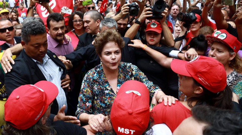 Imagem Ilustrando a Notícia: Dilma diz que oposição quer “aniquilar” direitos políticos de Lula