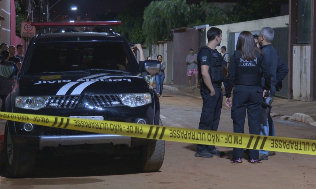 Imagem Ilustrando a Notícia: Policial civil de Goiás mata namorado da ex-companheira e suicida