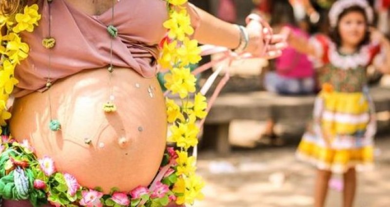 Imagem Ilustrando a Notícia: Grávidas também podem se divertir no carnaval sem arriscar a saúde do bebê
