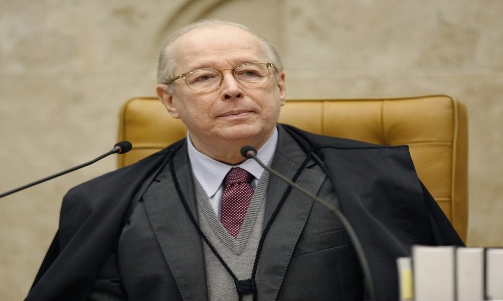 Imagem Ilustrando a Notícia: Celso de Mello autoriza inquérito no STF para apurar declarações de Moro com acusações a Bolsonaro