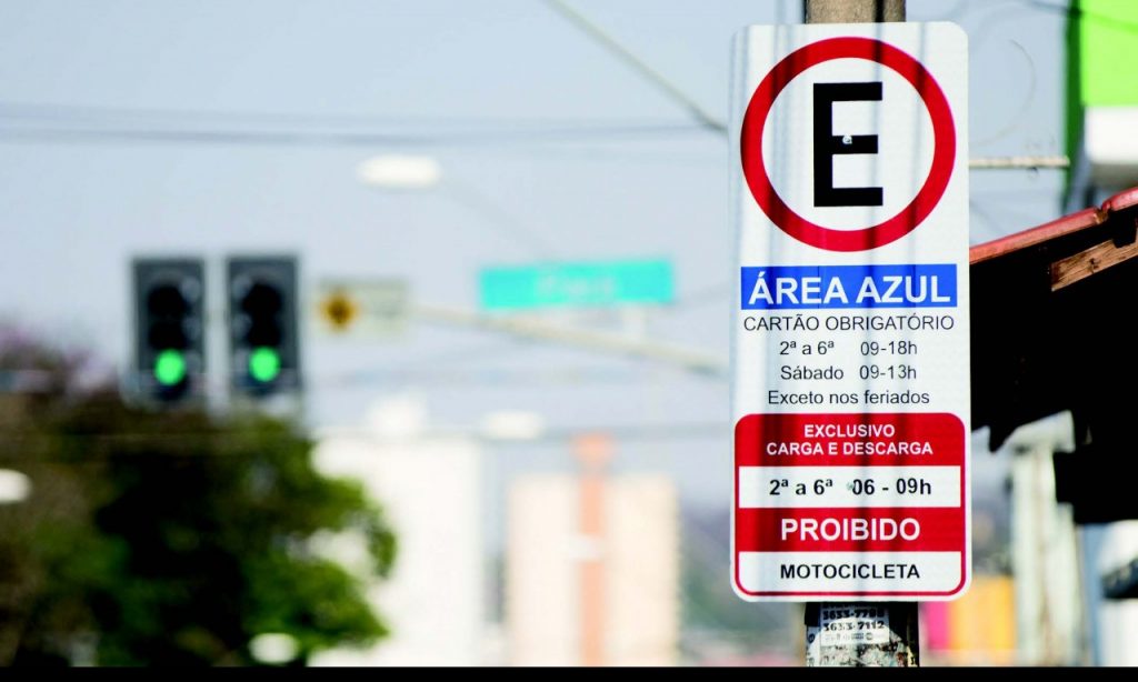 Imagem Ilustrando a Notícia: Goiânia terá aplicativo para estacionamento em Área Azul
