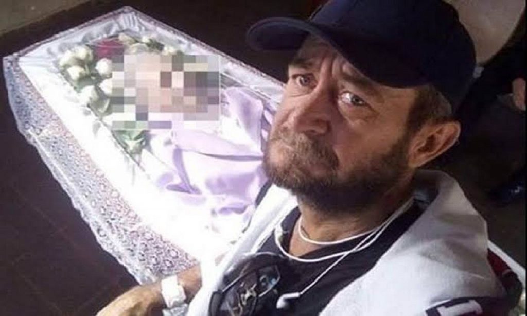 Imagem Ilustrando a Notícia: Casal é preso suspeito de matar homem que viralizou após enterrar a mãe sozinho