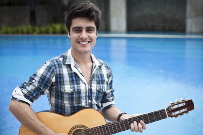 Imagem Ilustrando a Notícia: Guilherme Leicam quer cantar sertanejo como Lucas Lucco