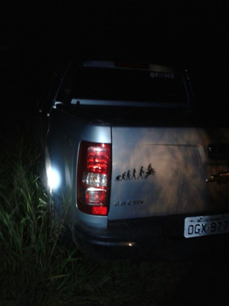 Imagem Ilustrando a Notícia: PM recupera caminhonete roubada no Setor Santa Rita