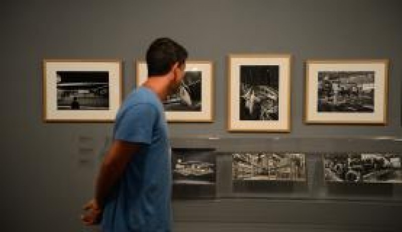 Imagem Ilustrando a Notícia: Com 160 imagens, exposição Modernidades Fotográficas chega ao Rio