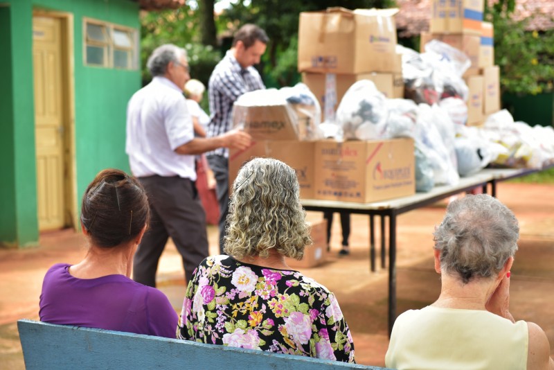 Imagem Ilustrando a Notícia: Hugol Solidário arrecada 2,3 mil vestuários e mais de 900 kg de alimentos