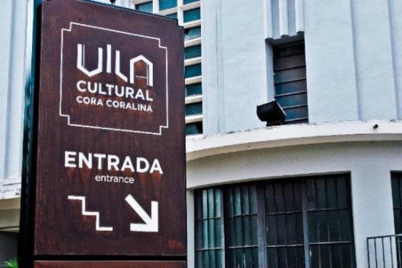 Imagem Ilustrando a Notícia: Vila Cultural recebe exposição de artes plásticas Entre Lugares