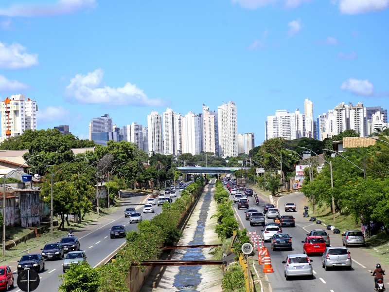Imagem Ilustrando a Notícia: Prefeitura recebe R$ 7 milhões para reparos na Marginal Botafogo
