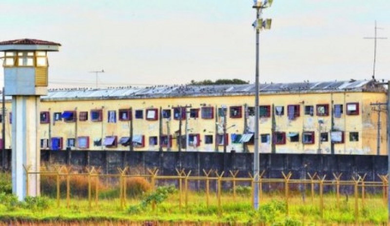 Imagem Ilustrando a Notícia: Presos se rebelam em penitenciária de Aparecida e famoso traficante morre