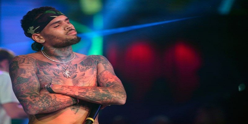 Imagem Ilustrando a Notícia: Chris Brown se diz inocente de acusação por agressão na Flórida