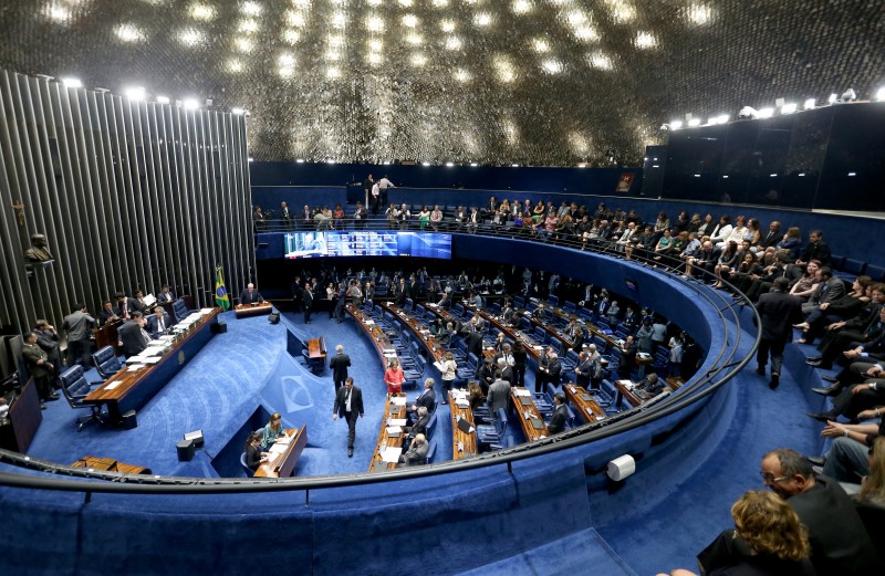 Imagem Ilustrando a Notícia: Reforma política mobilizou senadores em 2016