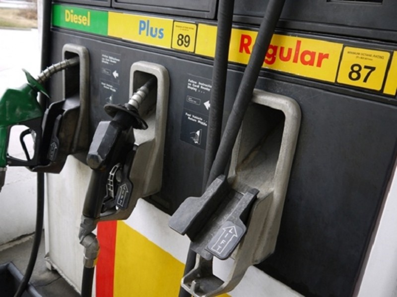 Imagem Ilustrando a Notícia: Relatório sobre composição dos preços dos combustíveis em Goiás é divulgado
