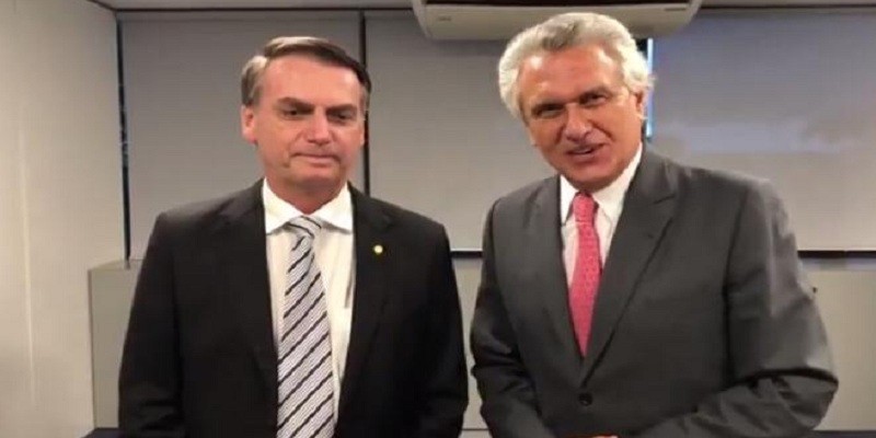 Imagem Ilustrando a Notícia: Em tom amistoso, Caiado se encontra com Bolsonaro