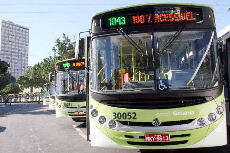 Imagem Ilustrando a Notícia: Projeto prevê redução de assédios no transporte coletivo através de programa