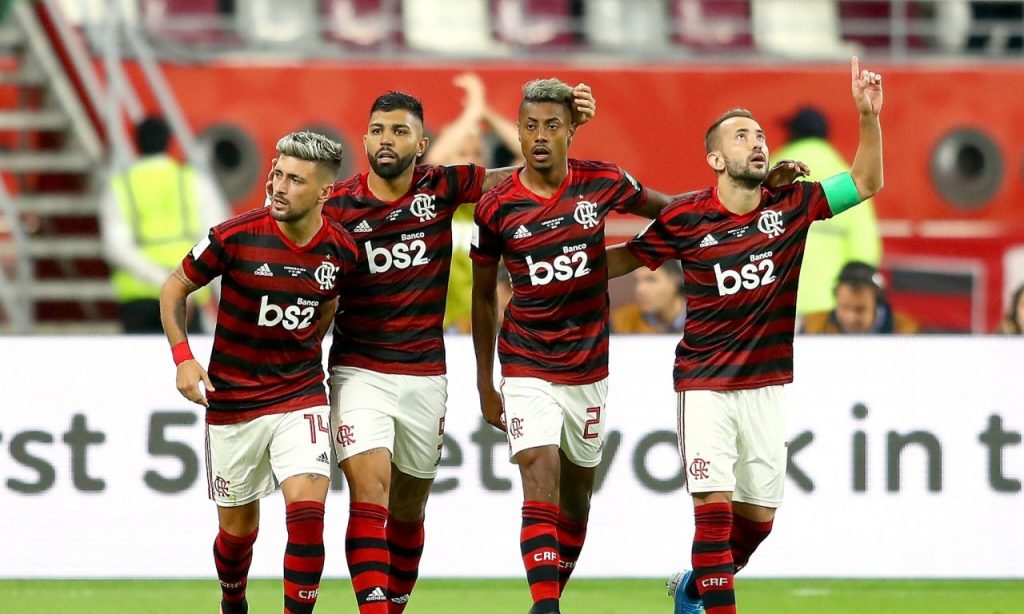 Imagem Ilustrando a Notícia: Flamengo sofre, mas vence o Al Hilal e avança para a decisão do Mundial