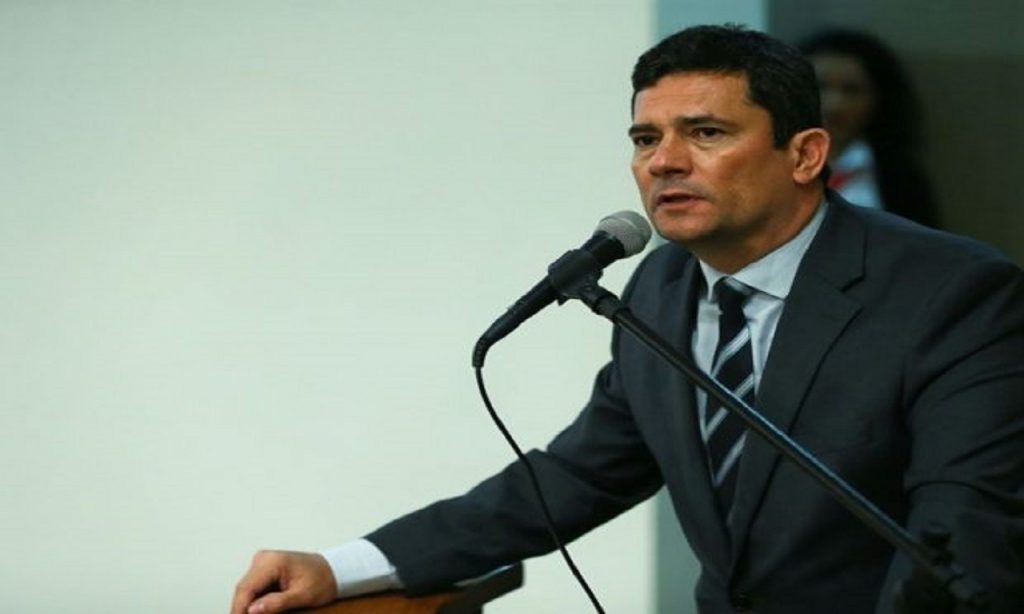 Imagem Ilustrando a Notícia: Em depoimento de mais de 8 horas à PF, Moro apresenta novas provas contra Bolsonaro
